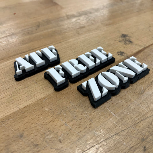 Emblema de caja de herramientas de la zona franca de ATF: varios colores disponibles