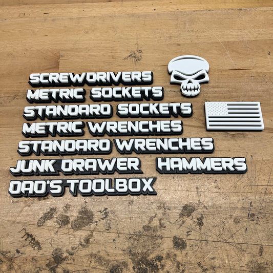 Paquete de regalo 1: insignias magnéticas de doble capa para caja de herramientas (negro sobre cepillado)